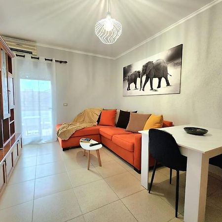 One Bd Flat Near Center With 24H Self Check In Διαμέρισμα Τίρανα Εξωτερικό φωτογραφία