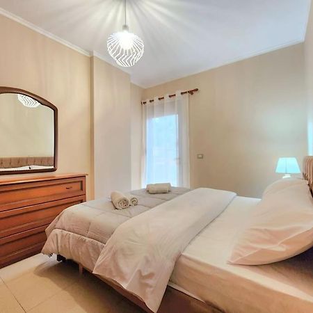 One Bd Flat Near Center With 24H Self Check In Διαμέρισμα Τίρανα Εξωτερικό φωτογραφία