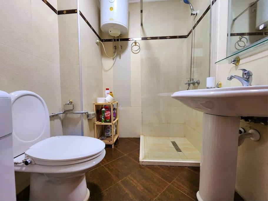 One Bd Flat Near Center With 24H Self Check In Διαμέρισμα Τίρανα Εξωτερικό φωτογραφία