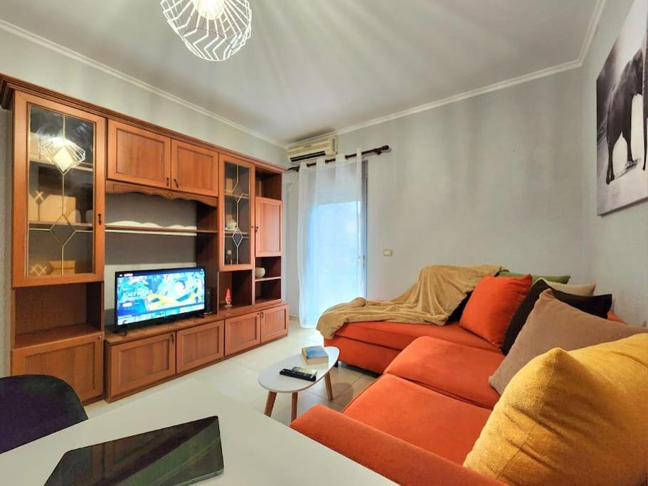 One Bd Flat Near Center With 24H Self Check In Διαμέρισμα Τίρανα Εξωτερικό φωτογραφία