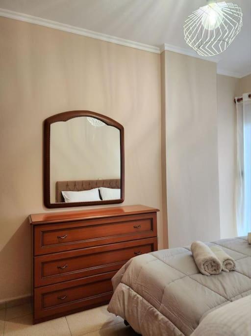 One Bd Flat Near Center With 24H Self Check In Διαμέρισμα Τίρανα Εξωτερικό φωτογραφία